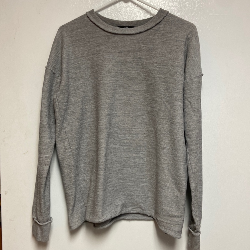 MISGUIDED grey distressed crew neck